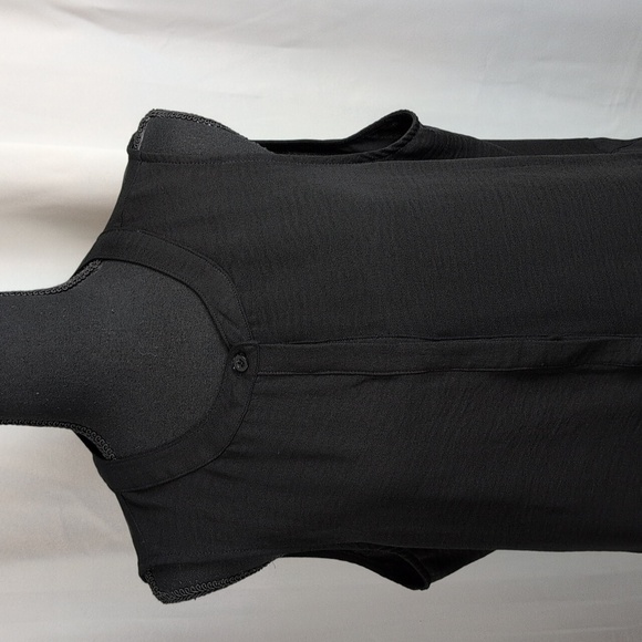 Simply Vera Vera Wang Black Layered Tank Top - Picture 4 of 8